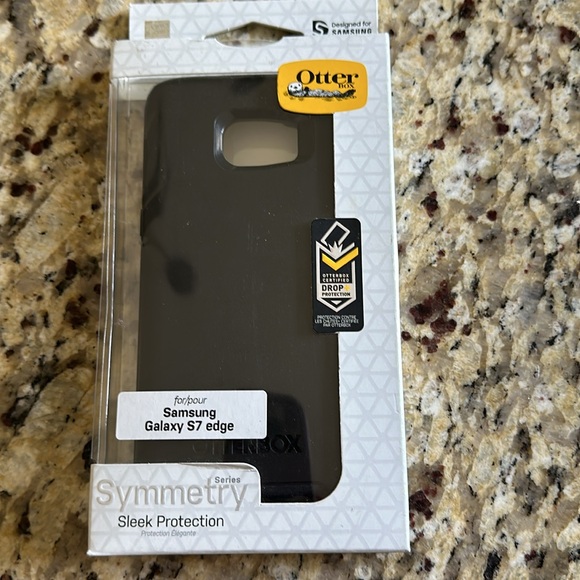 Samsung otter box for Galaxy S7 - Picture 5 of 5